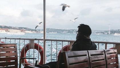 WTT总决赛 王曼昱4-0战胜陈熠晋级女单决赛